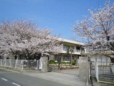 近くの総社市立清音小学校まで1,655m（徒歩21分）