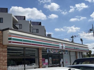 近くのセブンイレブン 龍ケ崎市総合体育館前店まで1,378m(徒歩18分)