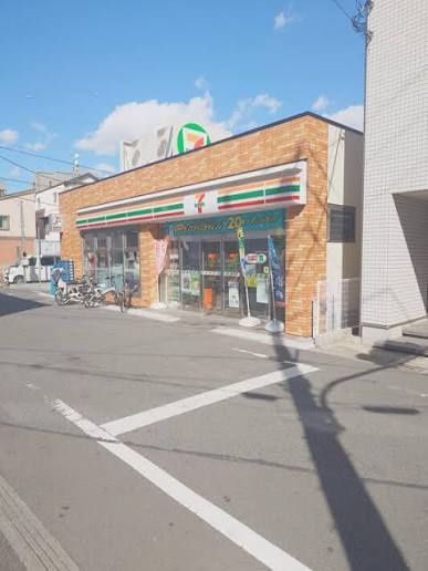 近くのセブンイレブン 台東三ノ輪2丁目店まで121m（徒歩2分）
