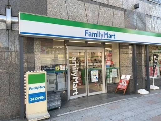 近くのファミリーマート 築地六丁目店まで1,090m(徒歩14分)