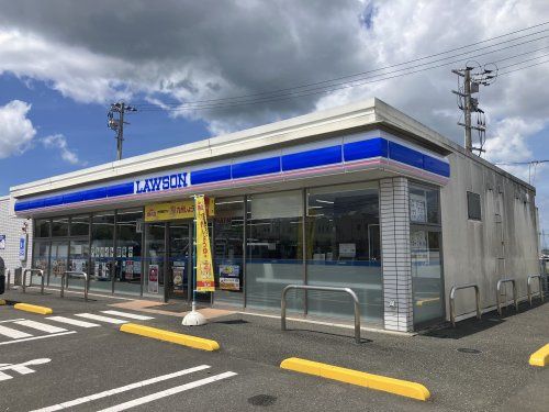 近くのローソン出水高尾野店まで2,202m（徒歩28分）