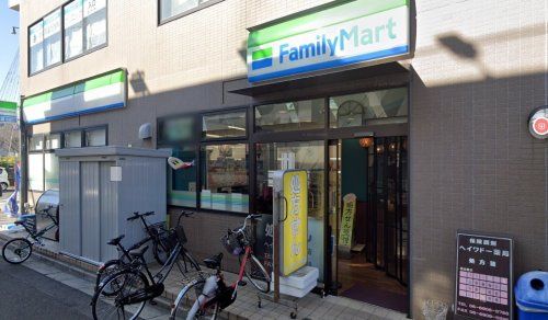 近くのファミリーマート 古川橋駅南店まで392m(徒歩5分)