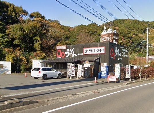 近くのまるまるうどん唐比店まで652m（徒歩9分）