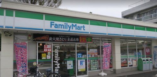 近くのファミリーマート 大泉学園通り店まで941m(徒歩12分)
