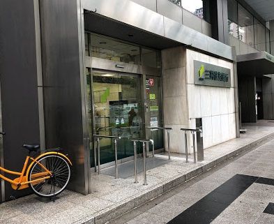 近くの三井住友銀行船場支店まで1,226m（徒歩16分）