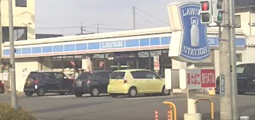近くのローソン 前橋高井町店まで726m(徒歩10分)