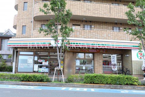 近くのセブンイレブンまで334m(徒歩5分)