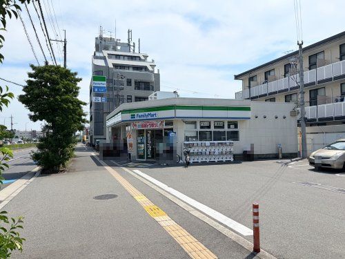 近くのファミリーマート池田神田店まで1,038m(徒歩13分)