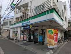 近くのファミリーマート 須賀江戸川二丁目店まで971m（徒歩13分）