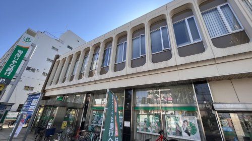 近くの埼玉りそな銀行まで1,504m(徒歩19分)
