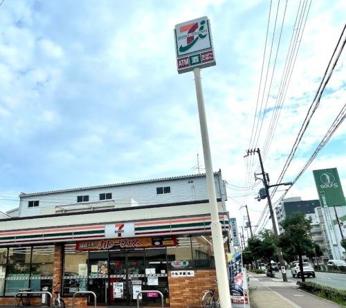 近くのローソン 放出東二丁目店まで269m(徒歩4分)