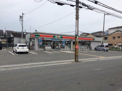 近くのサンクス大阪門真三ツ島店まで226m（徒歩3分）