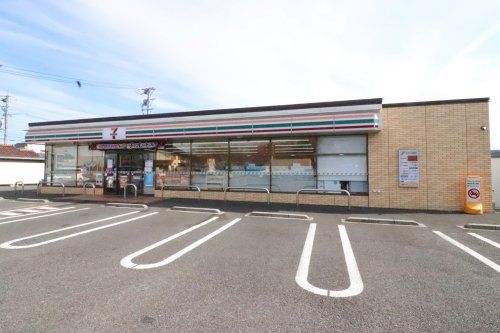 近くのセブン-イレブン 犬山羽黒新田店まで783m（徒歩10分）