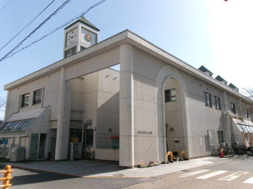 近くの市立守山保育園まで348m（徒歩5分）