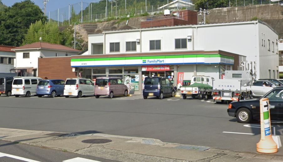 近くのファミリーマート 音戸の瀬戸店まで908m（徒歩12分）