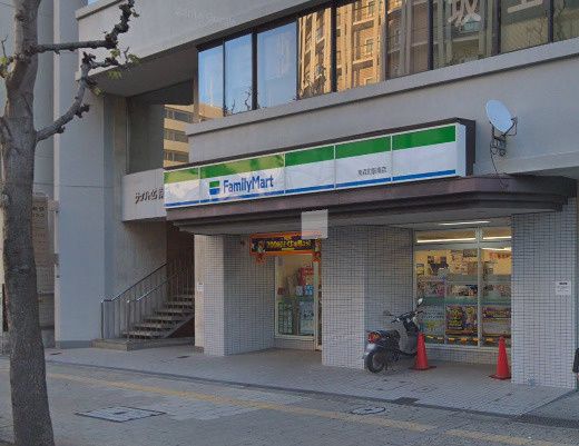 近くのファミリーマート 南森町駅南店まで547m(徒歩7分)