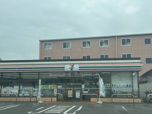 近くのセブンイレブン 今治片山3丁目店まで509m(徒歩7分)
