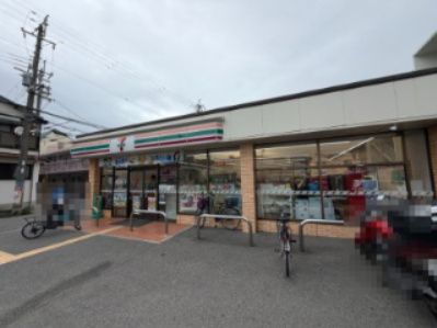 近くのセブンイレブン豊中桜の町5丁目店まで699m(徒歩9分)