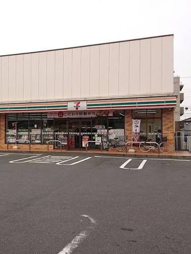 近くのセブンイレブン 葛飾小菅2丁目店まで491m（徒歩7分）