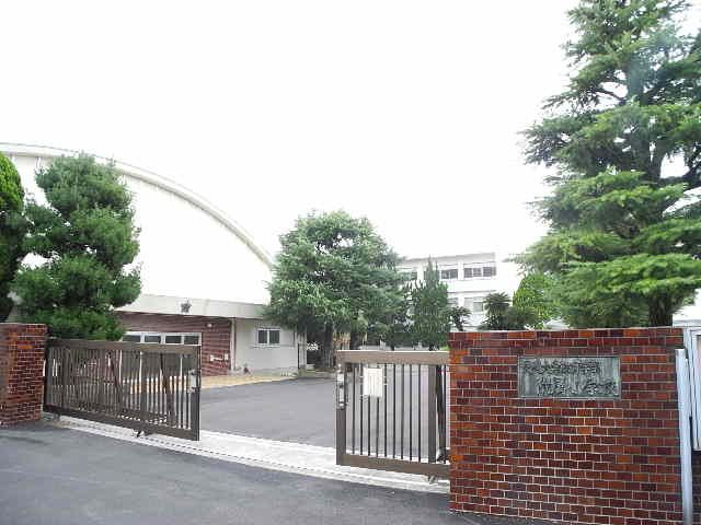 近くの国立長崎大学教育学部附属小学校まで455m(徒歩6分)