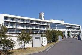 近くの大手前丸亀中学校まで1,995m(徒歩25分)