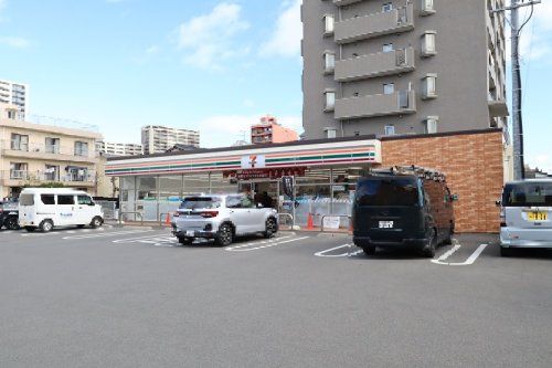 近くのセブンイレブン 一宮本町4丁目店まで329m(徒歩5分)