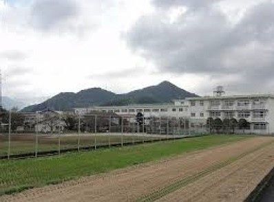 菅生中学校(2200m)