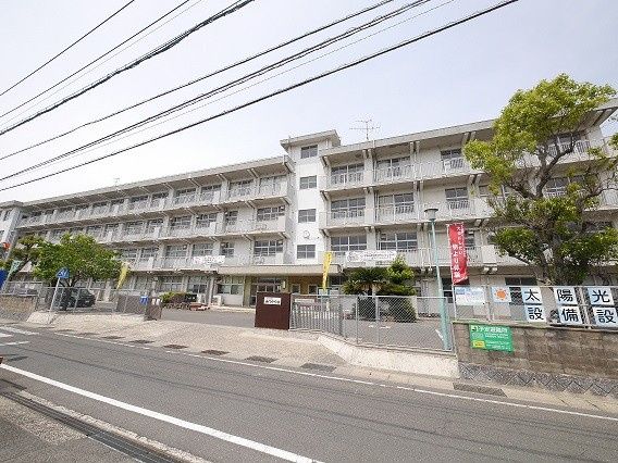 横代中学校(600m)