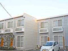 レオパレスナージャの外観画像
