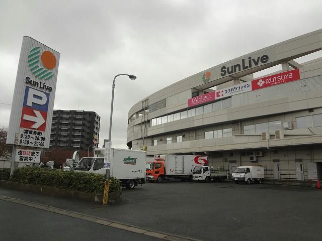 株式会社ココカラファインヘルスケア/セガミ薬品三ヶ(1360m)