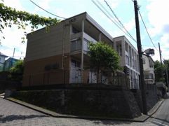 レオパレスヒルズ生田の外観画像