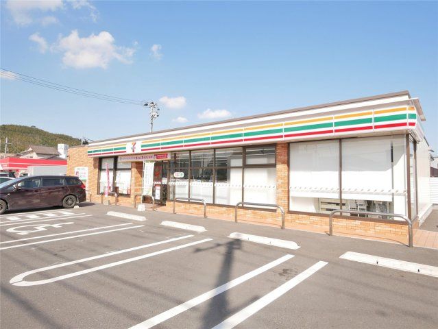 セブン-イレブン 小倉徳力新町店(220m)