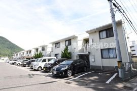 屋島ハイツ B棟の外観画像