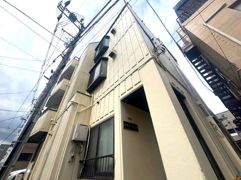 カーザ・ディ・ファミリアの外観画像