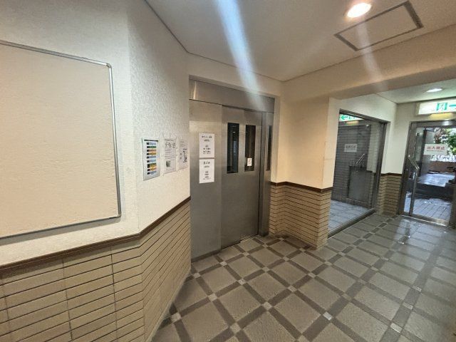 ロビー