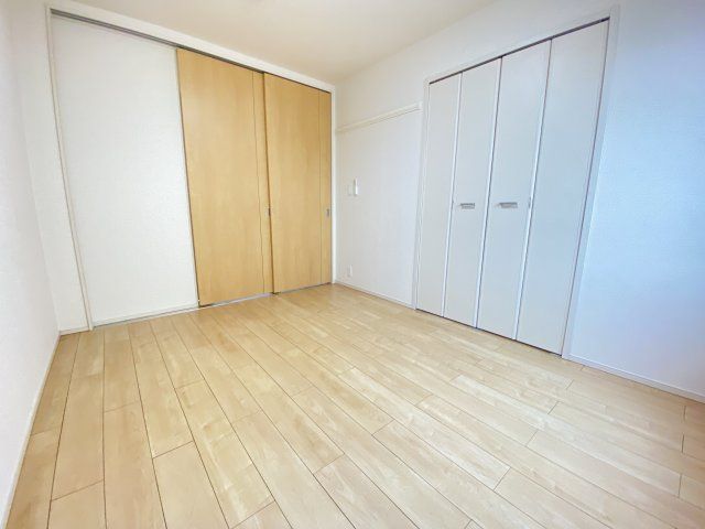 ベッドルーム