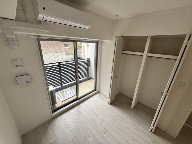 ベッドルーム