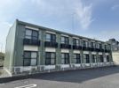 レオパレスリビングメイト学園前の外観