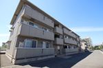 あけぼの6番館やまさ B棟の外観