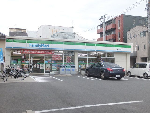 近くに施設あり