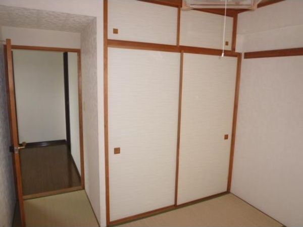 ベッドルーム