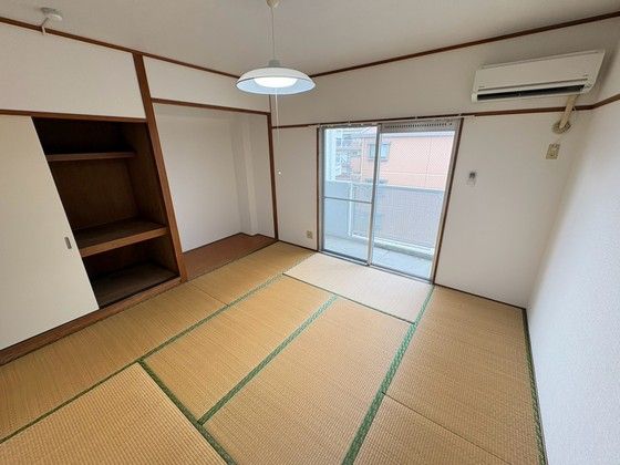 ベッドルーム