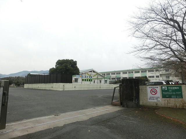 楠橋小学校(1000m)