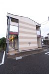 レオパレス多摩百草の外観