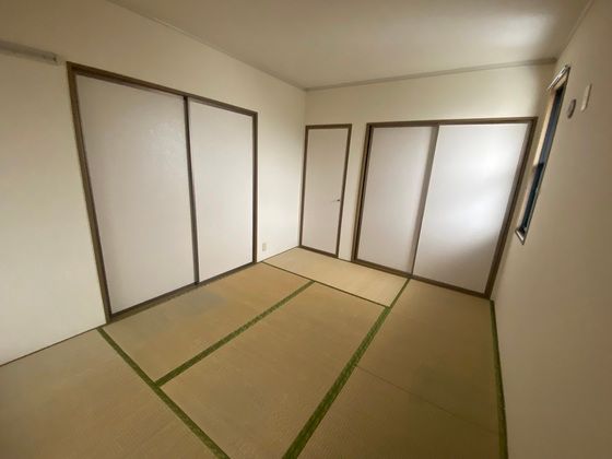 ベッドルーム