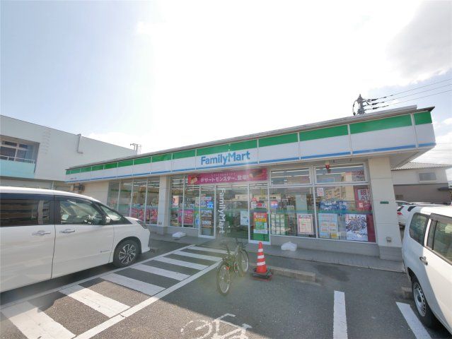 ファミリーマート小倉南方二丁目店(170m)