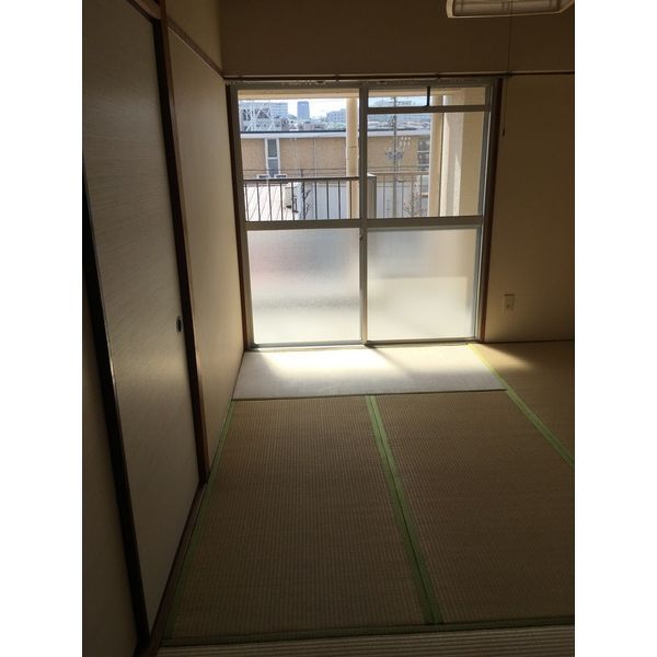 ベッドルーム