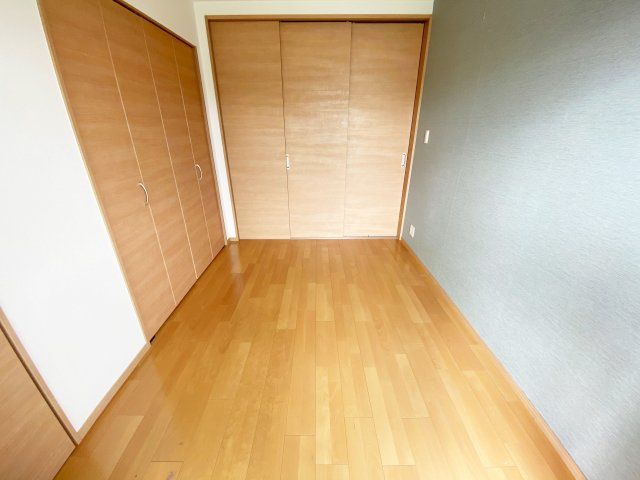 ベッドルーム