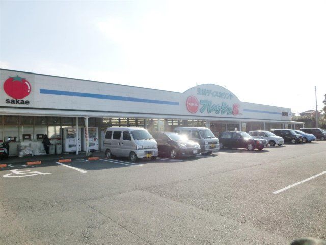フレッシュ8岡垣店 (225m)
