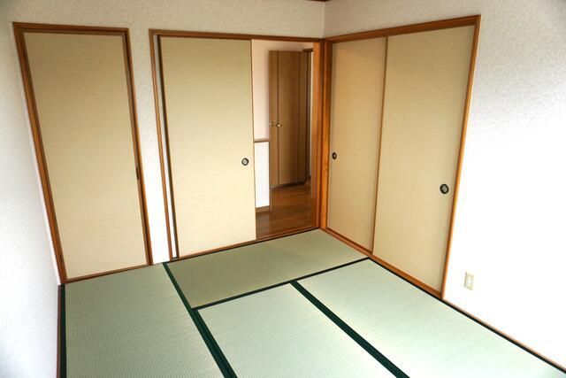 ベッドルーム